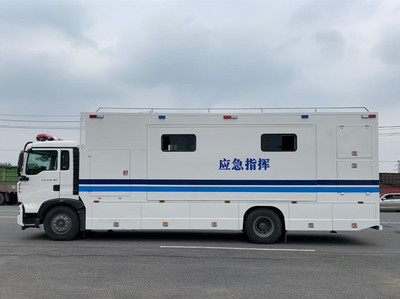 上汽大通應(yīng)急救援通訊指揮車 移動的智慧中樞，守護(hù)生命安全的堅實(shí)堡壘
